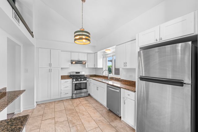 16813 81st Avenue 3S, Tinley Park, IL 60477
