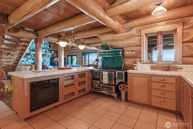 53 Combs Place, Port Townsend, WA 98368