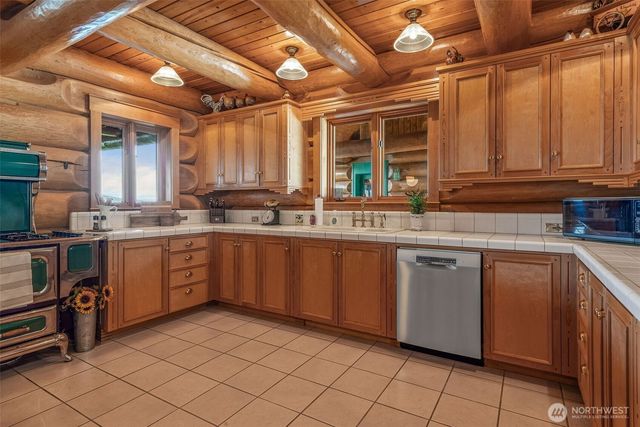53 Combs Place, Port Townsend, WA 98368