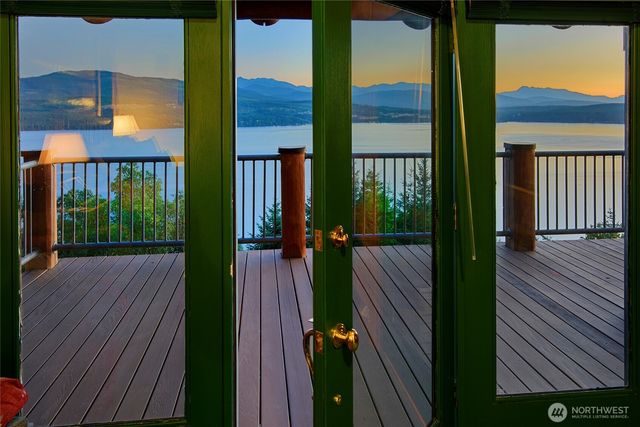 53 Combs Place, Port Townsend, WA 98368