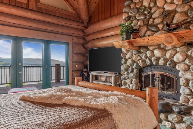 53 Combs Place, Port Townsend, WA 98368