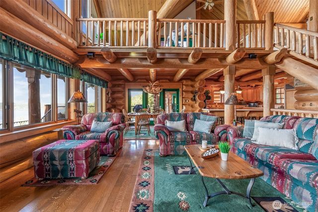 53 Combs Place, Port Townsend, WA 98368