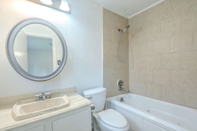 9818 Toucan Lane, Conroe, TX 77385