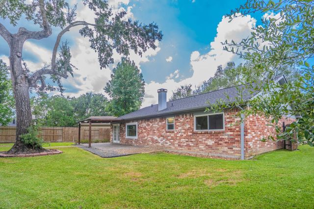 9818 Toucan Lane, Conroe, TX 77385