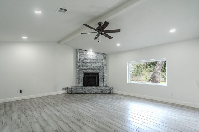 9818 Toucan Lane, Conroe, TX 77385