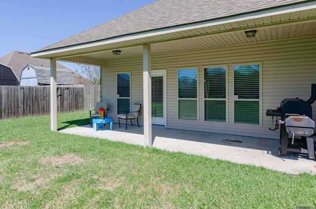 2263 Zelmere St, Zachary, LA 70791