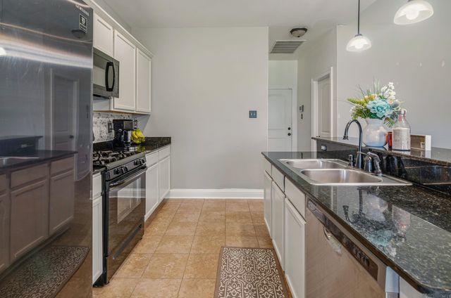 2263 Zelmere St, Zachary, LA 70791