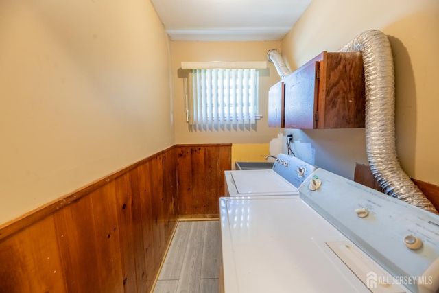 21 Mabaline Road, Old Bridge, NJ 08857