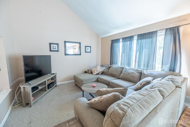 21 Mabaline Road, Old Bridge, NJ 08857