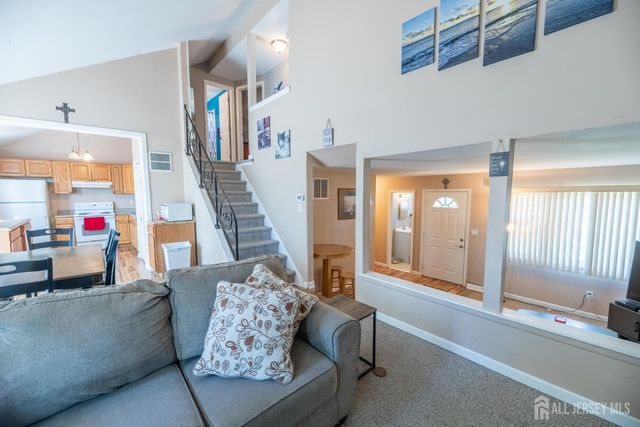 21 Mabaline Road, Old Bridge, NJ 08857