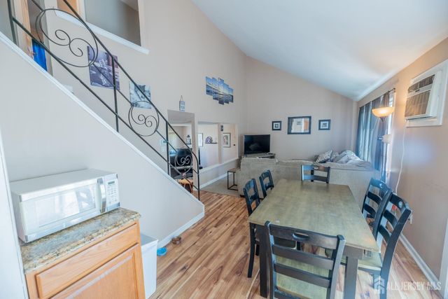 21 Mabaline Road, Old Bridge, NJ 08857