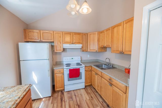 21 Mabaline Road, Old Bridge, NJ 08857