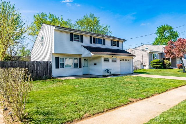 21 Mabaline Road, Old Bridge, NJ 08857