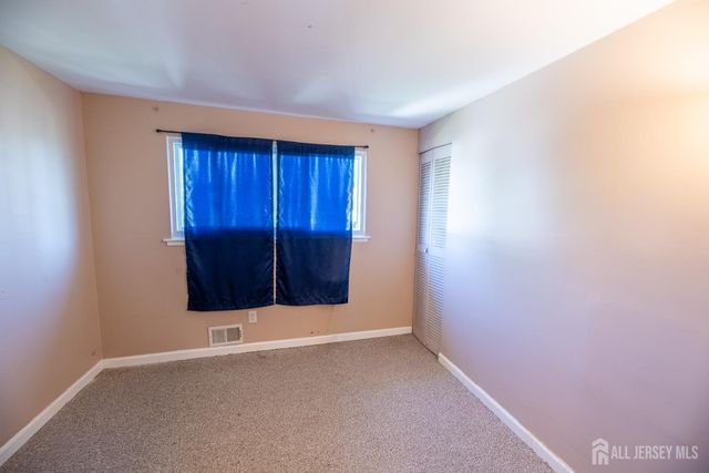 21 Mabaline Road, Old Bridge, NJ 08857