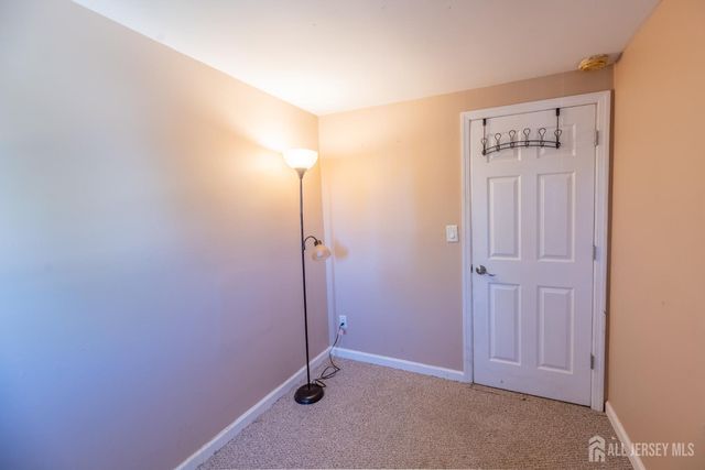 21 Mabaline Road, Old Bridge, NJ 08857