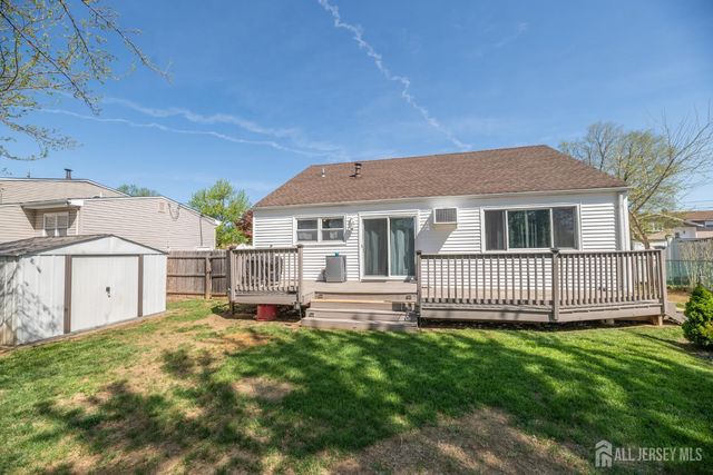 21 Mabaline Road, Old Bridge, NJ 08857