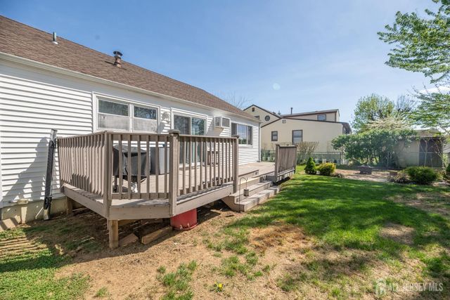 21 Mabaline Road, Old Bridge, NJ 08857