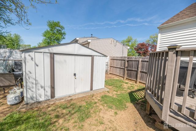 21 Mabaline Road, Old Bridge, NJ 08857