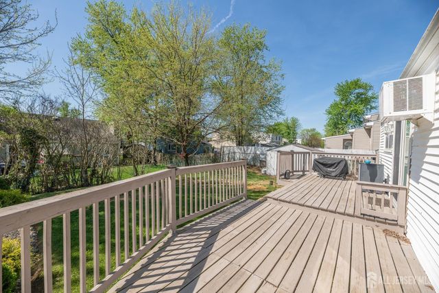 21 Mabaline Road, Old Bridge, NJ 08857