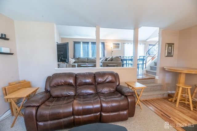 21 Mabaline Road, Old Bridge, NJ 08857