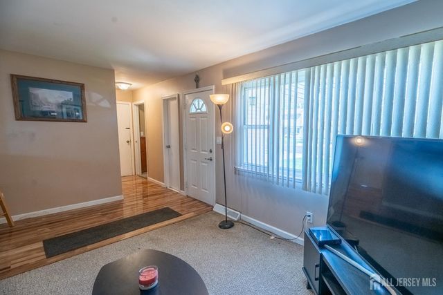 21 Mabaline Road, Old Bridge, NJ 08857