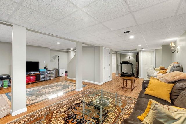 1 Patricia Lane, Amherst, NH 03031