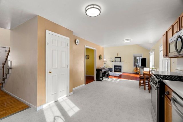 1 Patricia Lane, Amherst, NH 03031