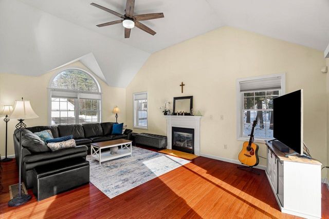 1 Patricia Lane, Amherst, NH 03031