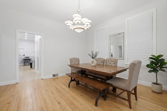 4327 N Avers Avenue, Chicago, IL 60618