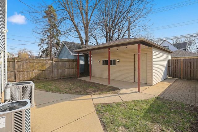 4327 N Avers Avenue, Chicago, IL 60618