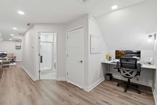 4327 N Avers Avenue, Chicago, IL 60618