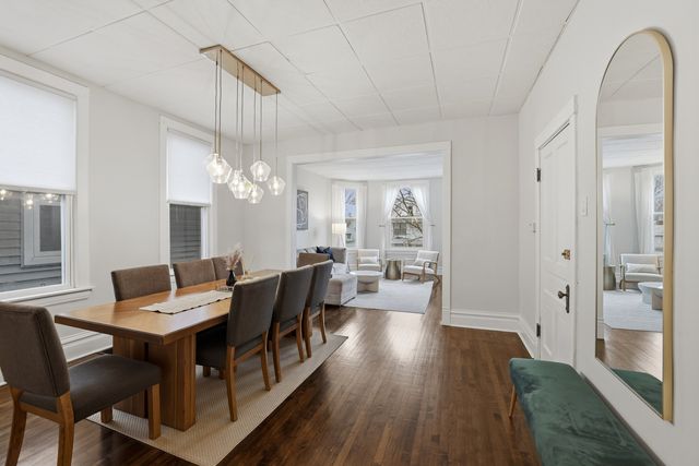 4327 N Avers Avenue, Chicago, IL 60618