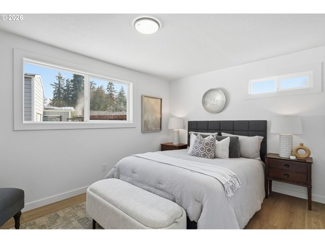 3870 Se WALNUT St, Hillsboro, OR 97123