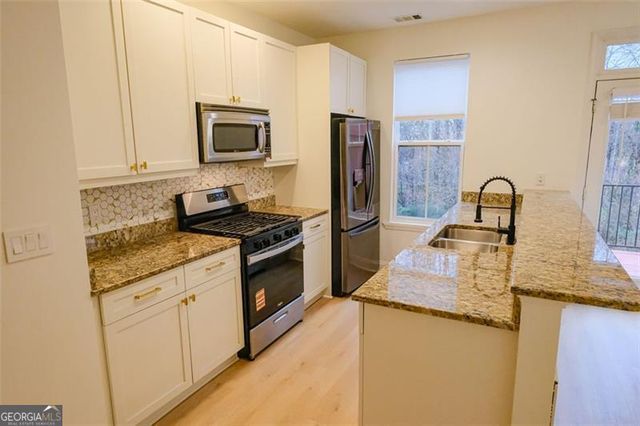 6001 BROOKSIDE OAK Circle, Norcross, GA 30093