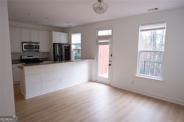 6001 BROOKSIDE OAK Circle, Norcross, GA 30093