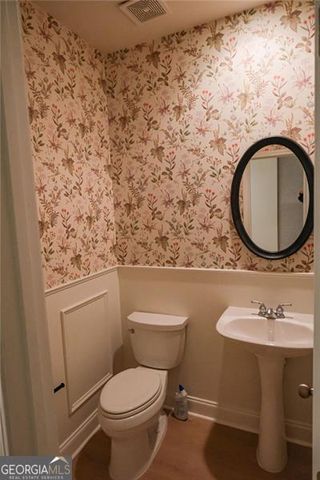 6001 BROOKSIDE OAK Circle, Norcross, GA 30093