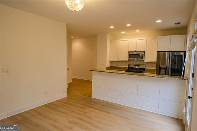 6001 BROOKSIDE OAK Circle, Norcross, GA 30093