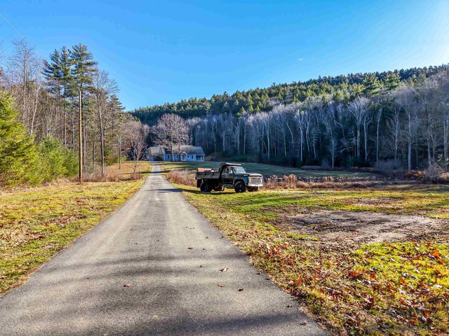 149 Mountain Road, Deerfield, NH 03037