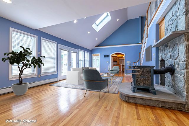 149 Mountain Road, Deerfield, NH 03037