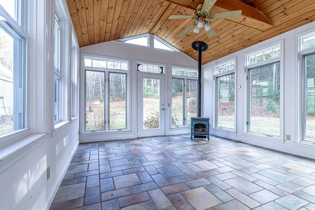 149 Mountain Road, Deerfield, NH 03037