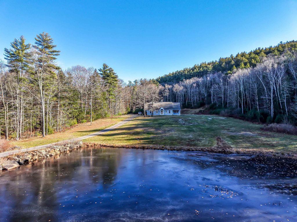 149 Mountain Road, Deerfield, NH 03037
