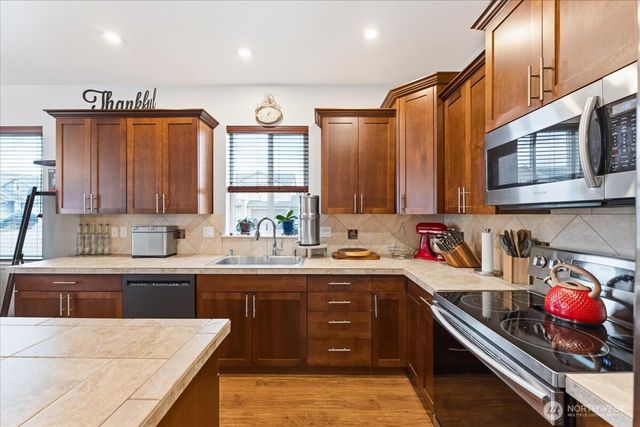 14477 100th Avenue SE, Yelm, WA 98597