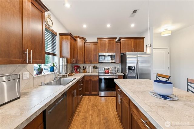 14477 100th Avenue SE, Yelm, WA 98597