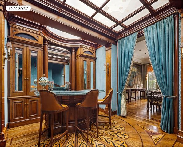 163 E 64TH Street, New York City, NY 10065