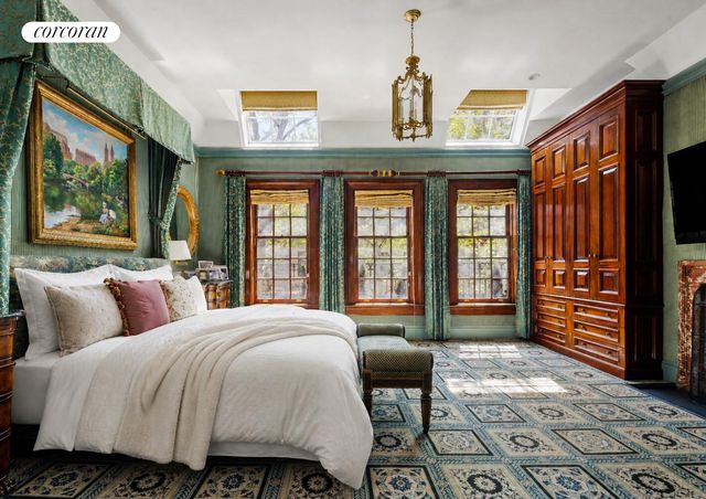 163 E 64TH Street, New York City, NY 10065