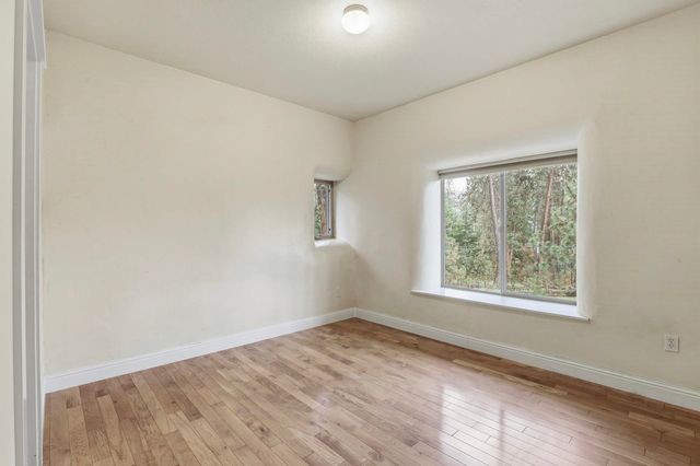 7710 E Beverly Dr, Spokane Valley, WA 99212