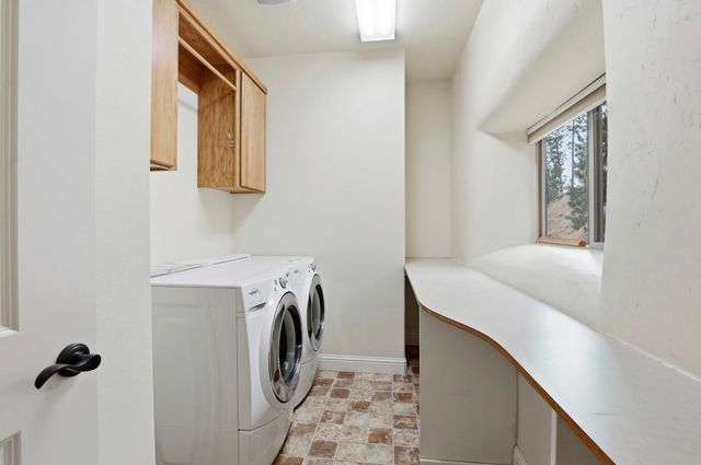 7710 E Beverly Dr, Spokane Valley, WA 99212