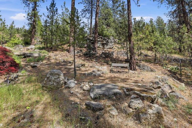 7710 E Beverly Dr, Spokane Valley, WA 99212