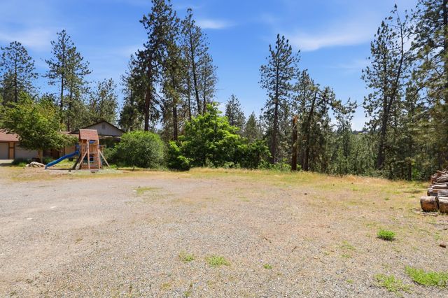7710 E Beverly Dr, Spokane Valley, WA 99212