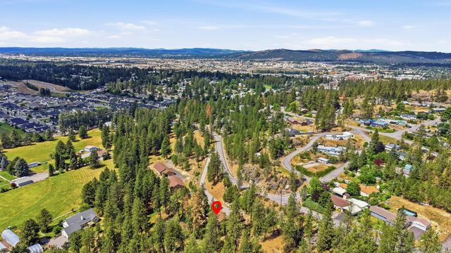 7710 E Beverly Dr, Spokane Valley, WA 99212